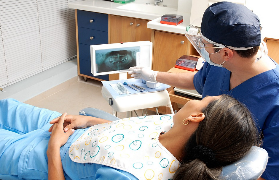 Dentist'